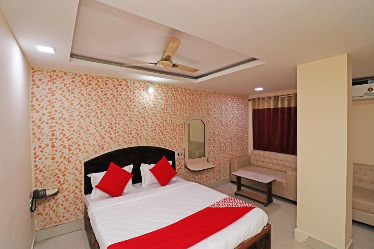 Oyo 39838 Riverside Hotel Bilāspur Екстериор снимка